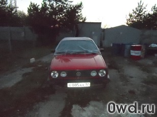 Битый автомобиль Volkswagen Golf