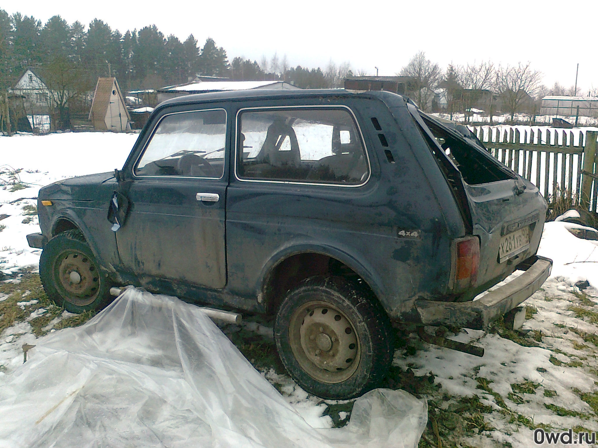 Битый автомобиль LADA (ВАЗ) Нива 4х4 (2121) (1999) в Брянске