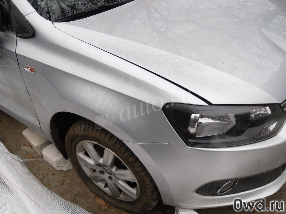 Битый автомобиль Volkswagen Polo (2012) в Брянске